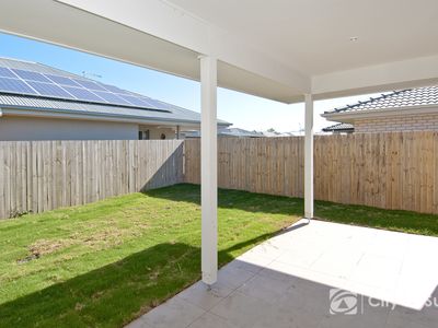 27 Shale Avenue, Logan Reserve