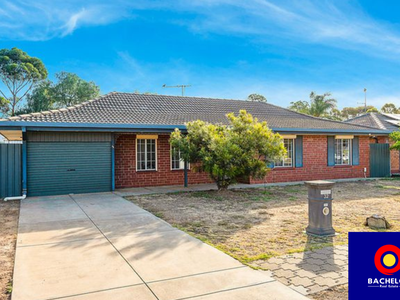 32 Lennox Drive, Paralowie