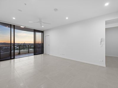 1504 / 15 Cannes Avenue, Surfers Paradise