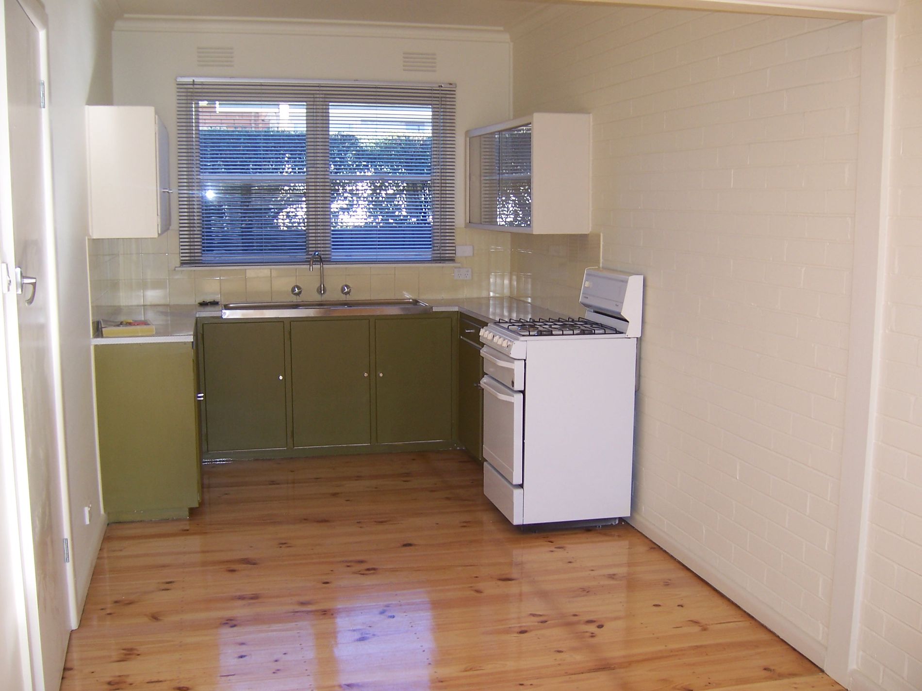 3 / 2 Breguet Street, Manifold Heights