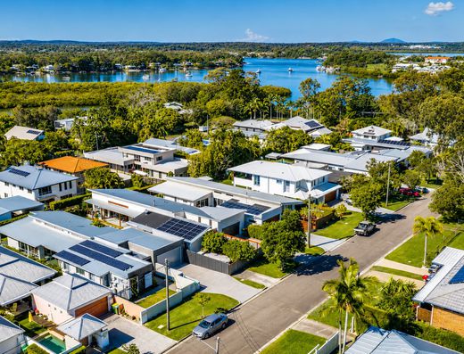 Private Resort-Style Living in the Heart of Old Tewantin image 30