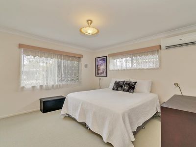 15 Valeena St, Rochedale South