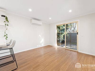 1 / 11 Lakeview Avenue, Rowville
