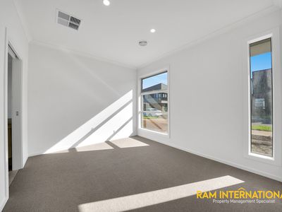 11 Determination Street, Aintree