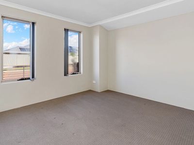 5 Casterton Road, Byford