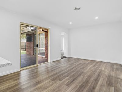 8 Buckingham Pl, Frankston South