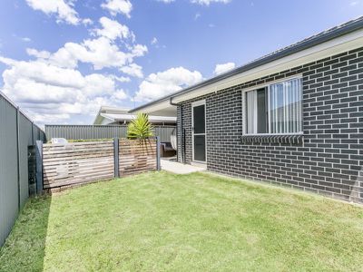 28 Sandstock Crescent, Jordan Springs