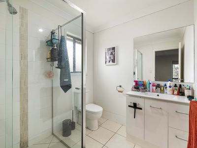 4 McInnes Crescent, Glenvale