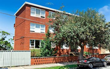 10 / 135A  Brook Street, Coogee