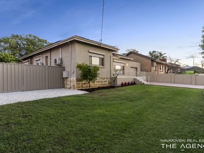 32 Lincoln Road, Morley