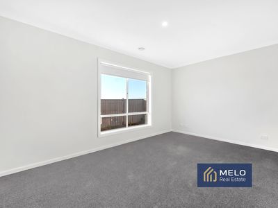 9 Perivale Crescent, Wyndham Vale