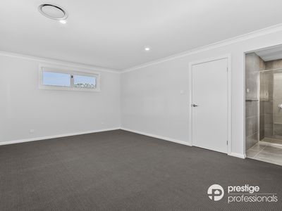 72 Eighth Avenue, Austral
