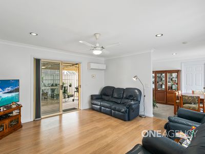 1 / 61 Charlotte Crescent, Albion Park