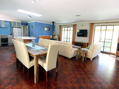 73 Lakeview Crescent, Forster