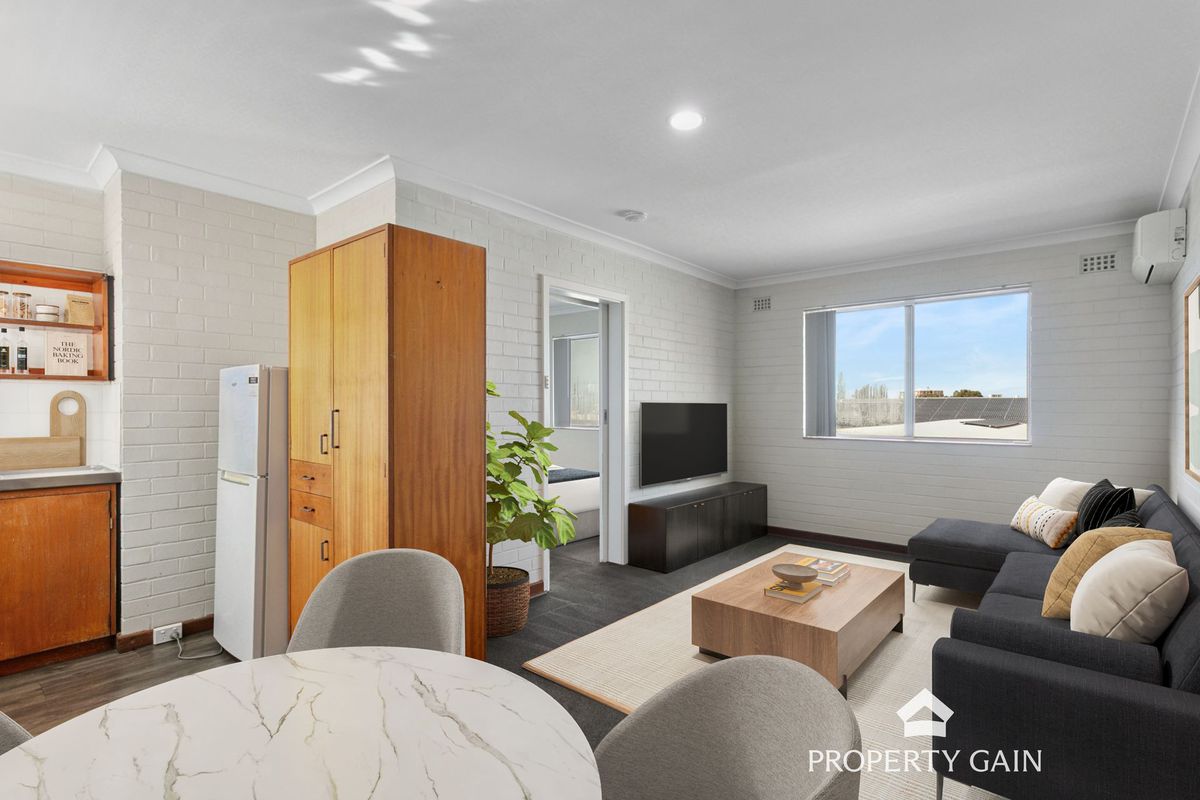 10 / 82 Broadway, Crawley