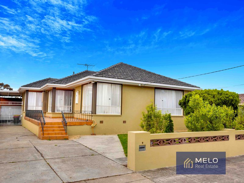 9 Riviera Road, Avondale Heights