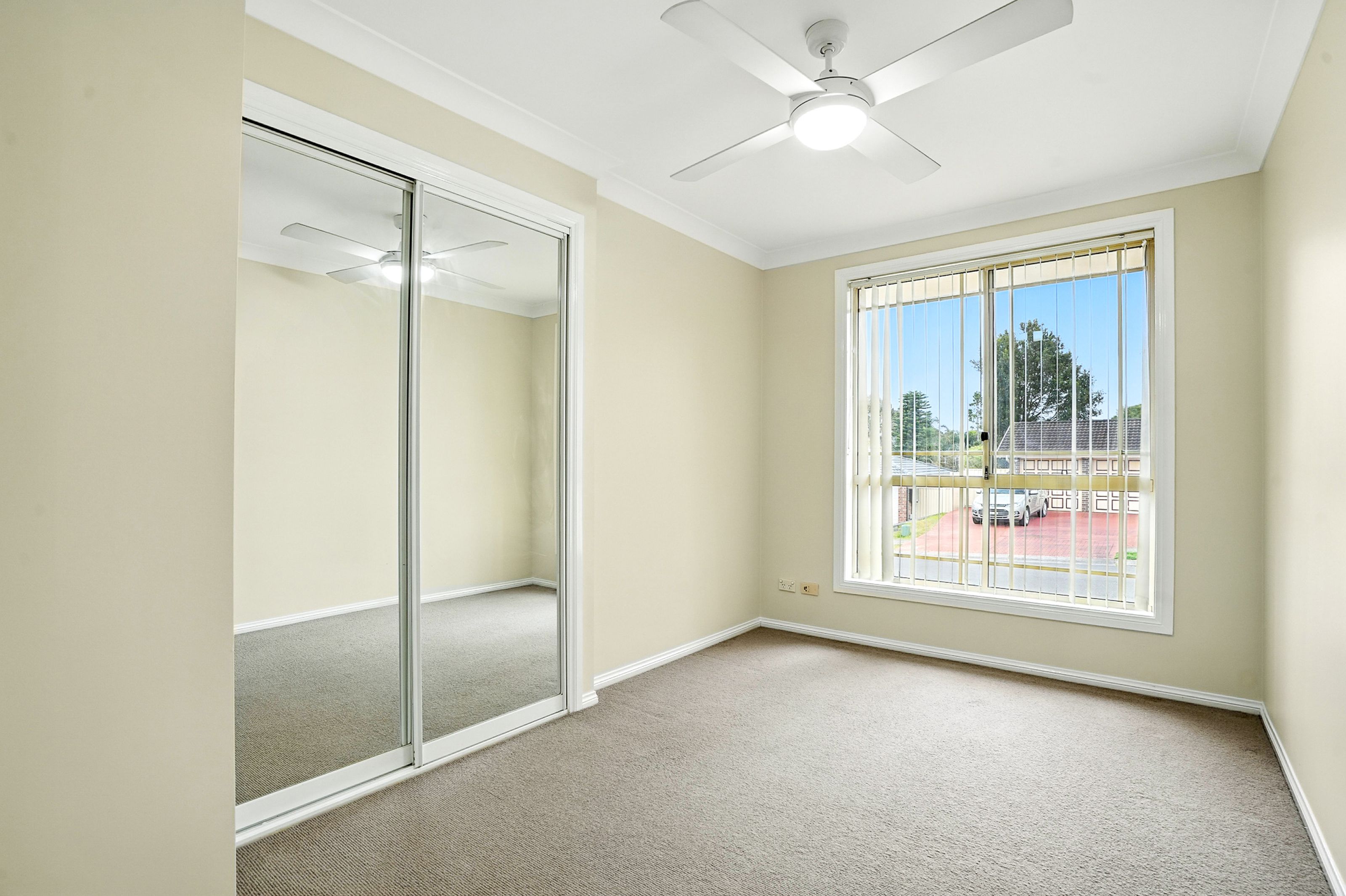 61A Womra Crescent, GLENMORE PARK