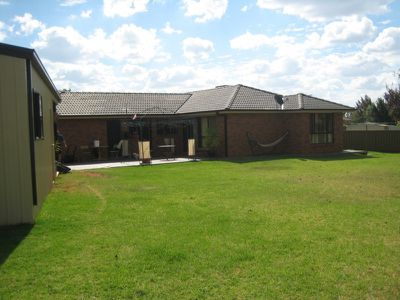 6 Paul McLean Place, Dubbo