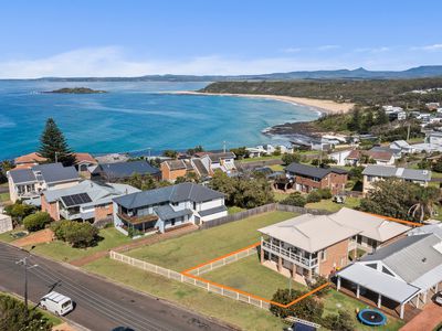 22 Sunset Strip, Manyana