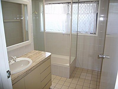 5 Justora Street, Rochedale South