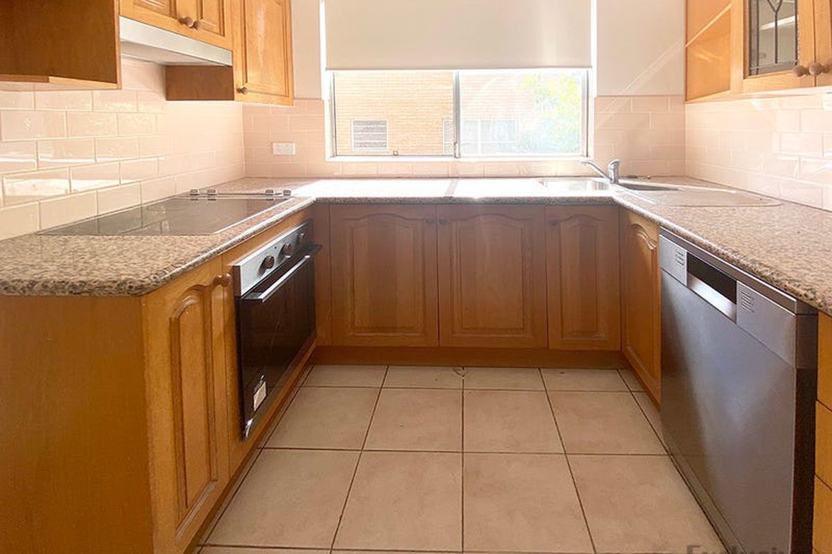 4 / 7 Abbotsford Parade, Abbotsford
