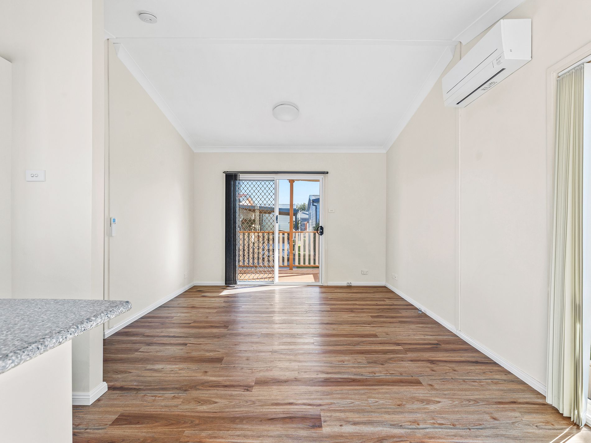 j15 / 48 Princes Highway, Narooma