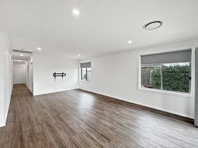 19B Bradford Circuit, Dubbo