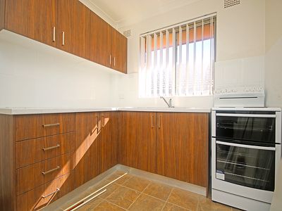 6 / 96 Sproule Street, Lakemba