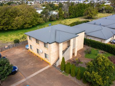 20 / 9 Uniplaza Court, Kearneys Spring