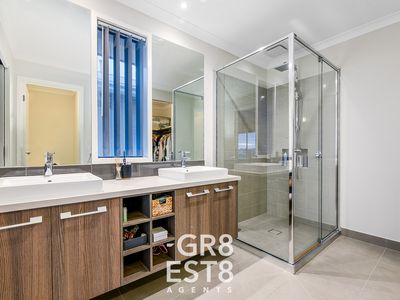 3 Quist Parade, Cranbourne West