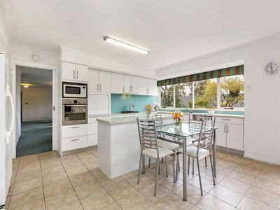 24 Buvelot Wynd, Doncaster East