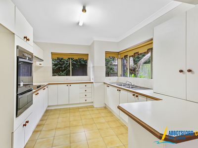 5 / 6 Batemans Road, Gladesville