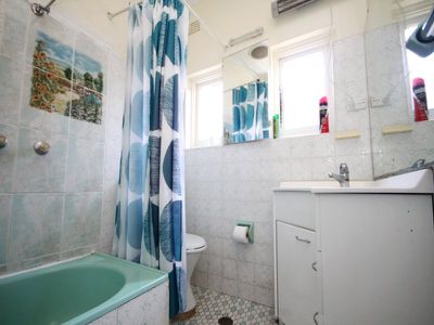 82 Monaro Avenue, Kingsgrove