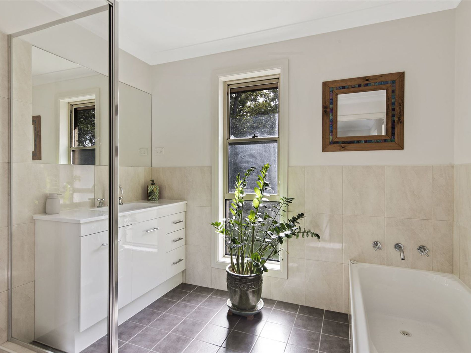 42 Lake Conjola Entrance Road, Lake Conjola