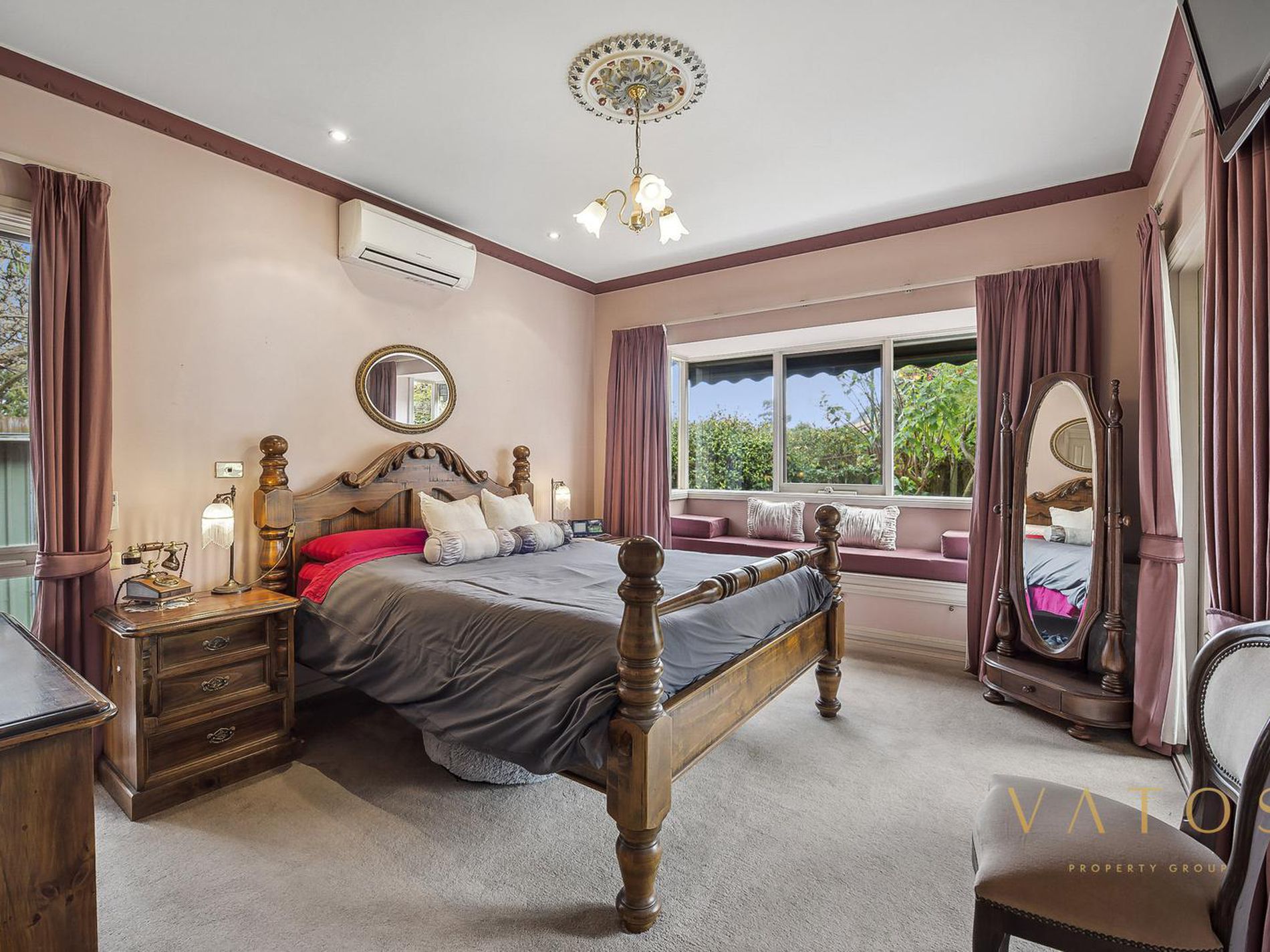 5 Janine Court, Somerville