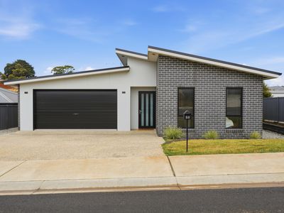 58 Deavan Drive, Shorewell Park