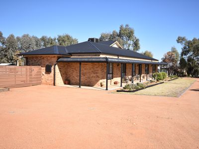 9 Old Homestead Drive, Dubbo