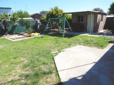 12 Westmorland Cres, Shepparton