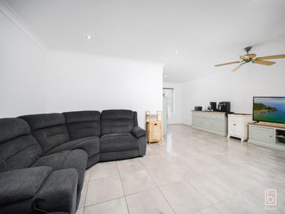 12 St Lawrence Avenue, Blue Haven