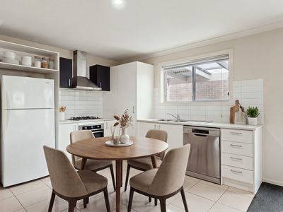 18 / 11 Hawk Avenue, Pakenham