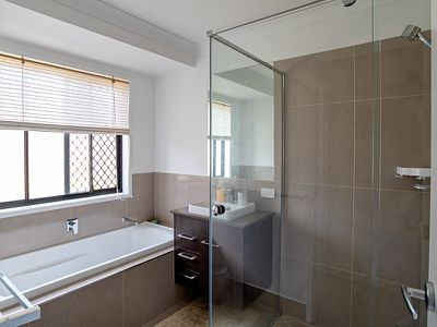 3 Woongoolbver Court, River Heads