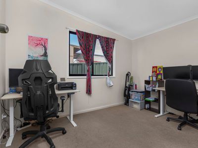 44 John Street, Belmont North