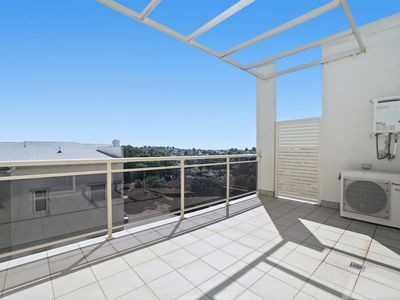 A503/580 hume highway, Yagoona