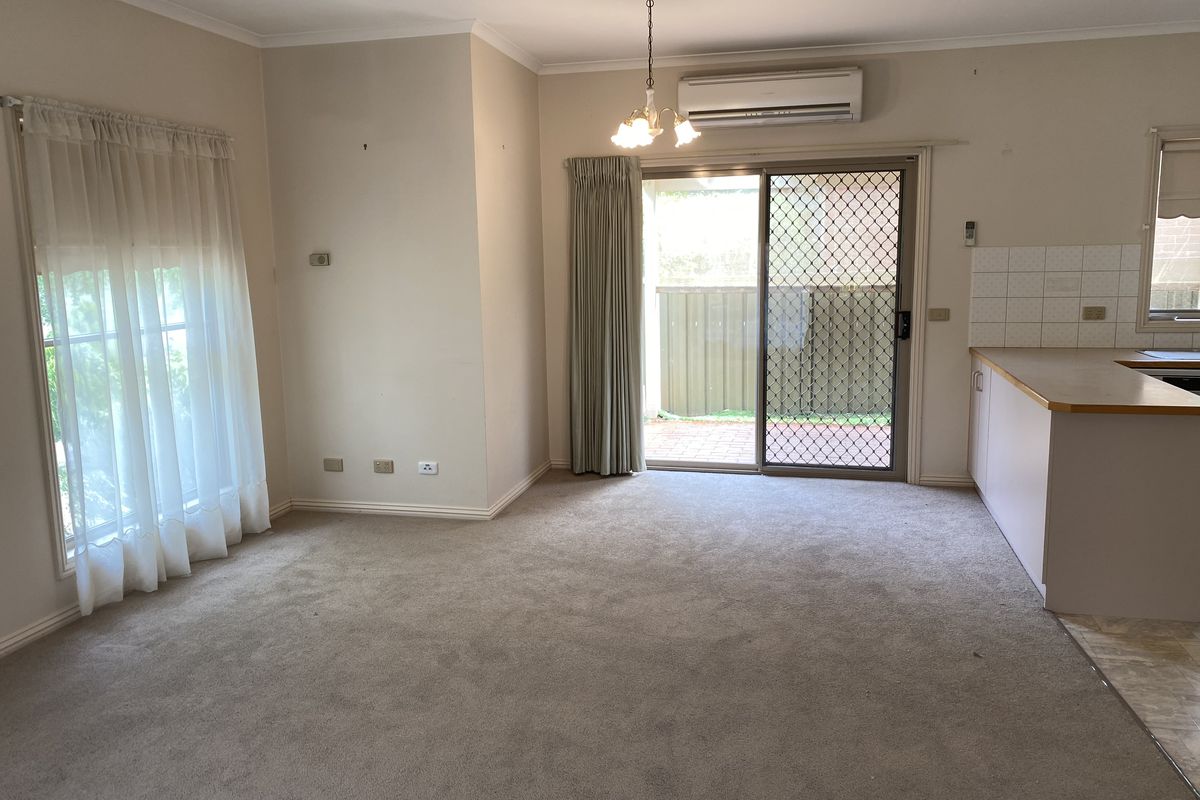 1a Somerset Crescent, Mansfield