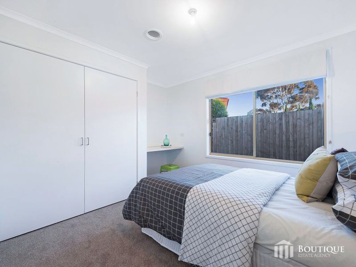 52 Bellbrook Drive, Dandenong North
