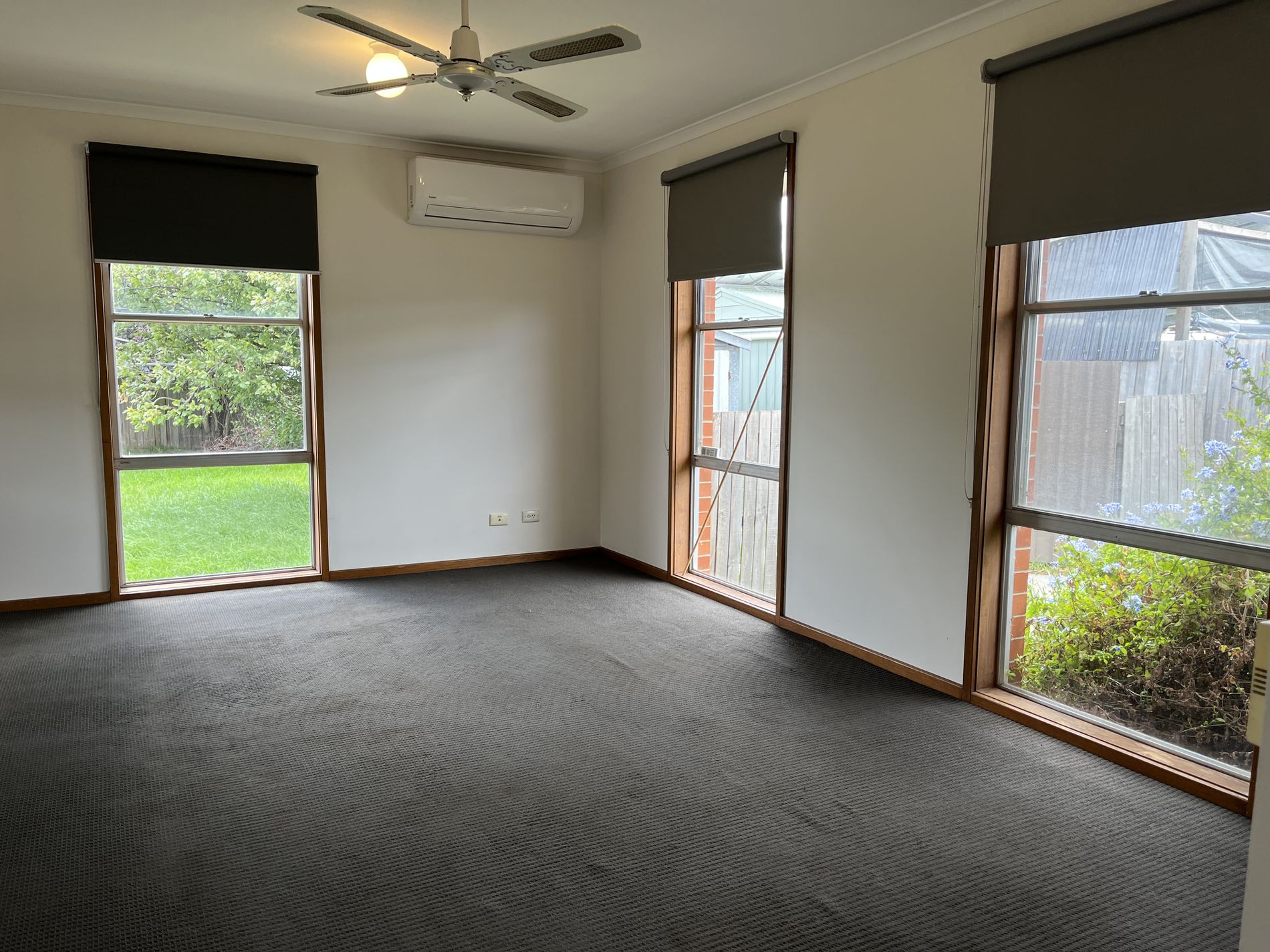 7 Telstar Court, Whittington