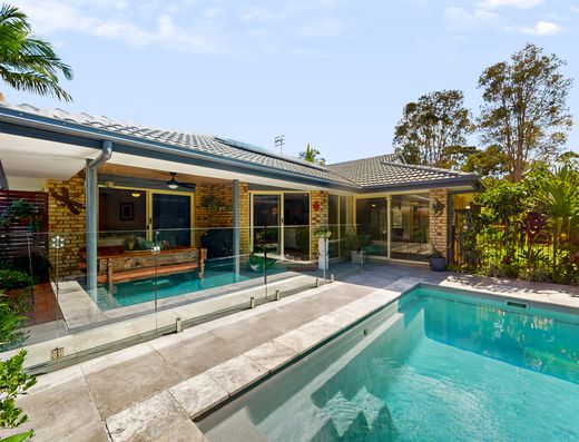 Peace and Tranquility In Noosa Parklans image 2