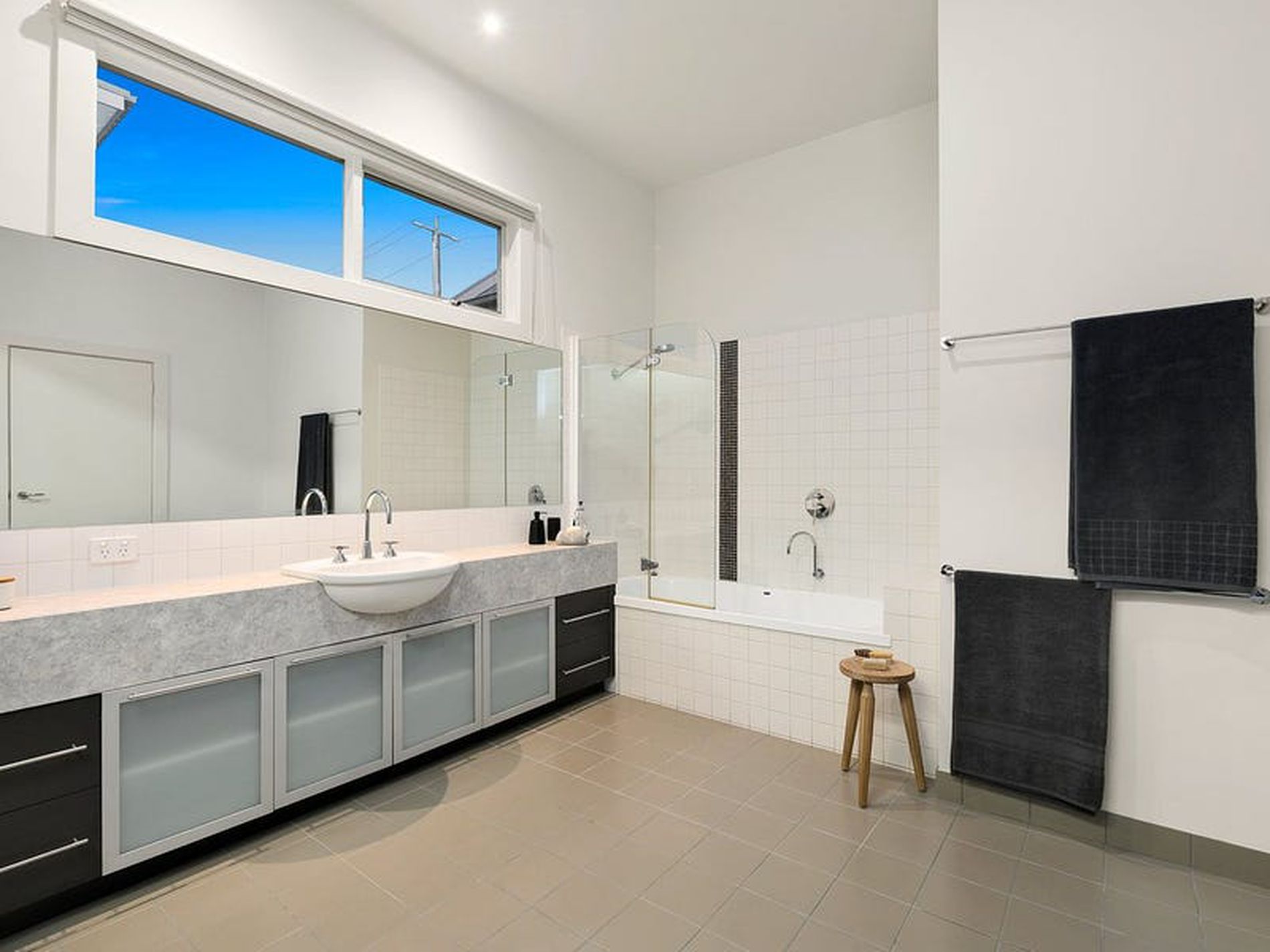 207 Autumn Street, Geelong West