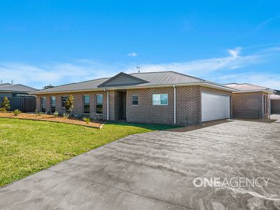 1 / 52 Peacehaven Way, Sussex Inlet