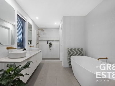 9 Memorial Drive, Narre Warren North